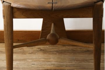 中古　美品　激レア　一点物!!　出展作品の可能性あり!!　木工作家　吉野崇裕　鉋跡仕上げ　美しい木目と力強い構造美が融合した唯一無二のアートチェア(ZEN チェア)(椅子、イス、アームチェア)(R-083151)