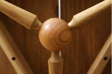 中古　美品　激レア　一点物!!　出展作品の可能性あり!!　木工作家　吉野崇裕　鉋跡仕上げ　美しい木目と力強い構造美が融合した唯一無二のアートチェア(ZEN チェア)(椅子、イス、アームチェア)(R-083151)