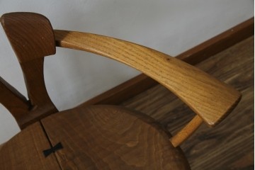 中古　美品　激レア　一点物!!　出展作品の可能性あり!!　木工作家　吉野崇裕　鉋跡仕上げ　美しい木目と力強い構造美が融合した唯一無二のアートチェア(ZEN チェア)　(R-083151)