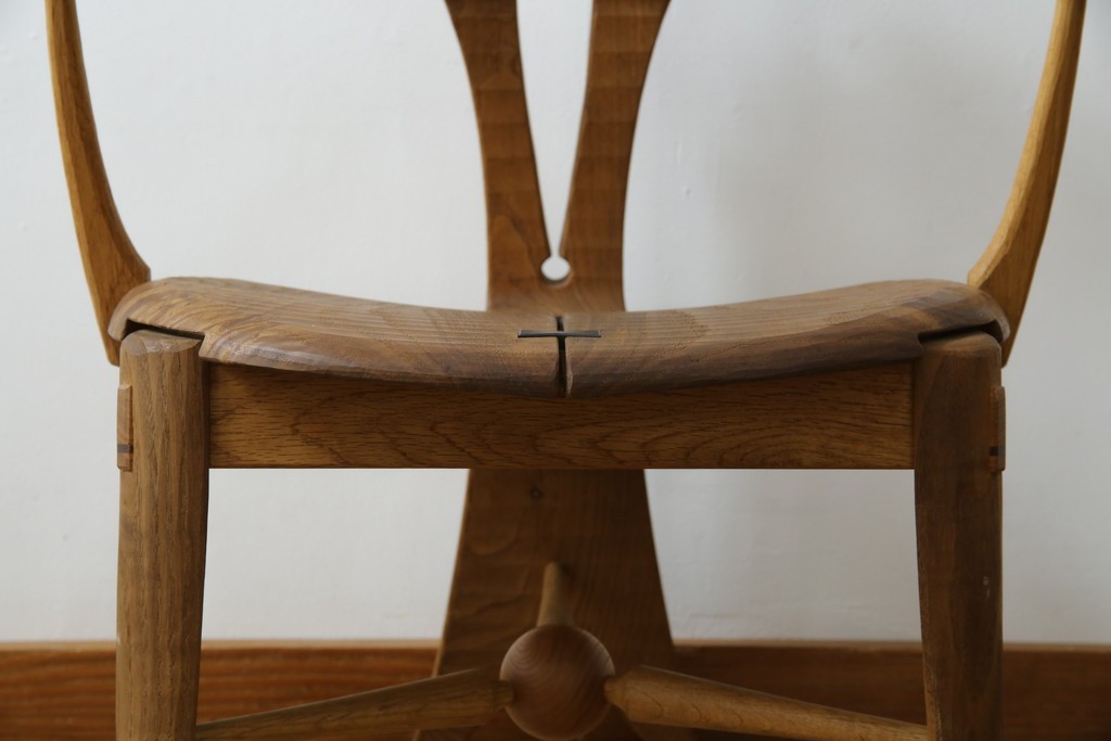 中古　美品　激レア　一点物!!　出展作品の可能性あり!!　木工作家　吉野崇裕　鉋跡仕上げ　美しい木目と力強い構造美が融合した唯一無二のアートチェア(ZEN チェア)　(R-083151)