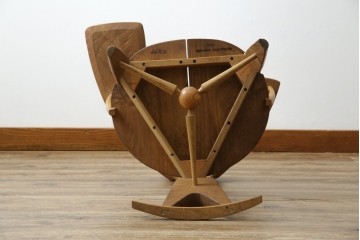 中古　美品　激レア　一点物!!　出展作品の可能性あり!!　木工作家　吉野崇裕　鉋跡仕上げ　美しい木目と力強い構造美が融合した唯一無二のアートチェア(ZEN チェア)　(R-083151)