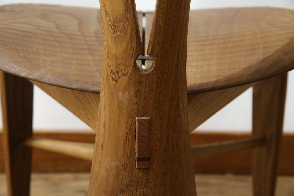 中古　美品　激レア　一点物!!　出展作品の可能性あり!!　木工作家　吉野崇裕　鉋跡仕上げ　美しい木目と力強い構造美が融合した唯一無二のアートチェア(ZEN チェア)　(R-083151)