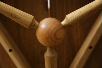 中古　美品　激レア　一点物!!　出展作品の可能性あり!!　木工作家　吉野崇裕　鉋跡仕上げ　美しい木目と力強い構造美が融合した唯一無二のアートチェア(ZEN チェア)　(R-083151)