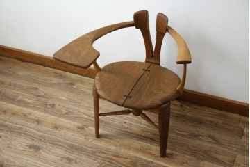 中古　美品　激レア　一点物!!　出展作品の可能性あり!!　木工作家　吉野崇裕　鉋跡仕上げ　美しい木目と力強い構造美が融合した唯一無二のアートチェア(ZEN チェア)　(R-083151)