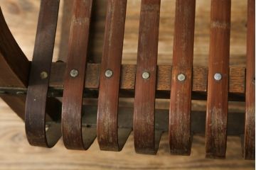 和製ビンテージ　激レア!　補強金具付き　竹興社　城所右文次　EMPRESS BAMBOO　PAT.NO.9520　サイン入り　滑らかな曲線のデザインが美しさと癒しを両立する博物館クラスのバンブーチェア(アームチェア、安楽椅子、イス、椅子、ヴィンテージ)(R-083152)