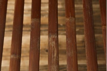 和製ビンテージ　激レア!　補強金具付き　竹興社　城所右文次　EMPRESS BAMBOO　PAT.NO.9520　サイン入り　滑らかな曲線のデザインが美しさと癒しを両立する博物館クラスのバンブーチェア(アームチェア、安楽椅子、イス、椅子、ヴィンテージ)(R-083152)