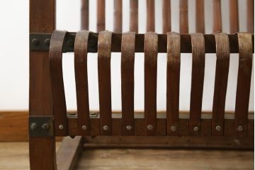 和製ビンテージ　激レア!　補強金具付き　竹興社　城所右文次　EMPRESS BAMBOO　PAT.NO.9520　サイン入り　滑らかな曲線のデザインが美しさと癒しを両立する博物館クラスのバンブーチェア(アームチェア、安楽椅子、イス、椅子、ヴィンテージ)(R-083152)