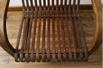 和製ビンテージ　激レア!　補強金具付き　竹興社　城所右文次　EMPRESS BAMBOO　PAT.NO.9520　サイン入り　滑らかな曲線のデザインが美しさと癒しを両立する博物館クラスのバンブーチェア(アームチェア、安楽椅子、イス、椅子、ヴィンテージ)(R-083153)