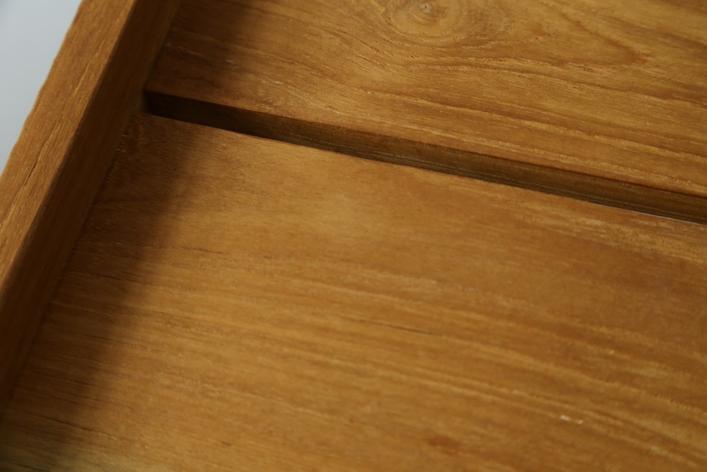 中古　美品　IDEE(イデー)　JATI TUA SHELF(ジャティ  トゥア シェルフ)　Mサイズ　オシャレデザインの空間に心地よく馴染むシェルフ　定価約12万円　(R-083157)