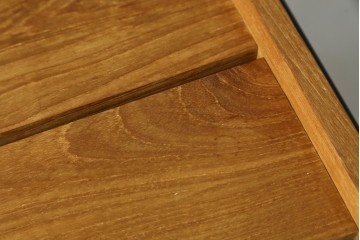 中古　美品　IDEE(イデー)　JATI TUA SHELF(ジャティ  トゥア シェルフ)　Mサイズ　オシャレデザインの空間に心地よく馴染むシェルフ　定価約12万円　(R-083157)