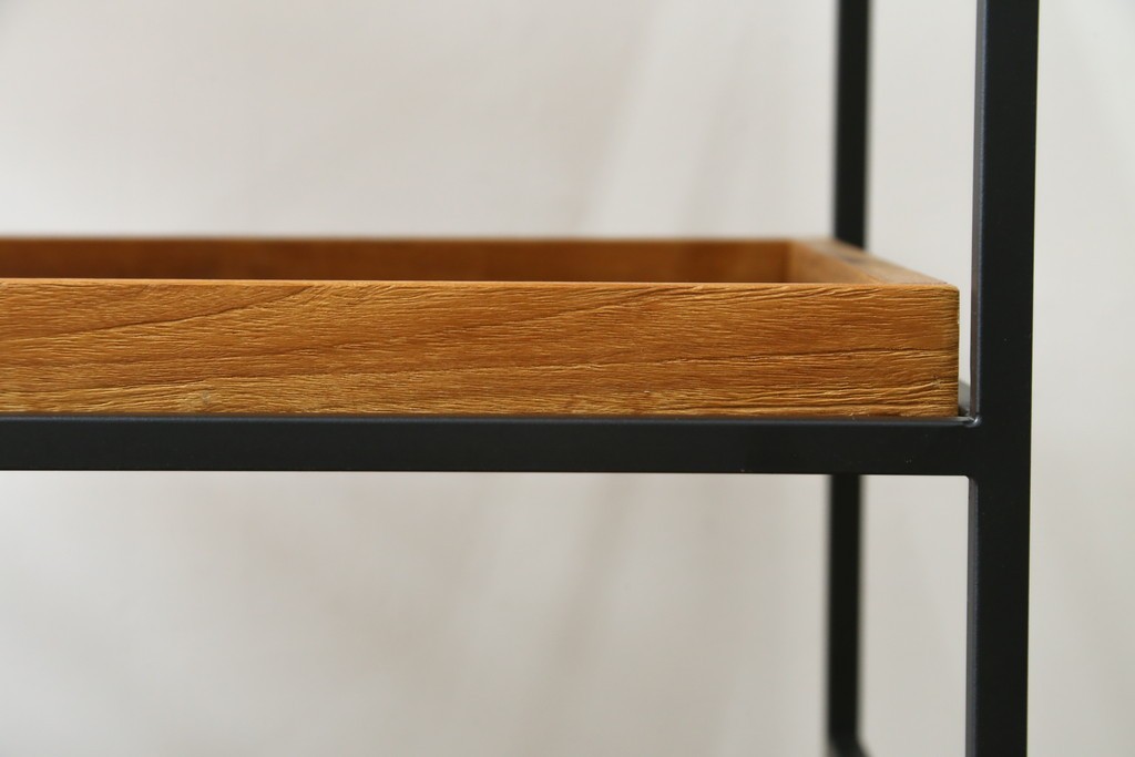 中古　美品　IDEE(イデー)　JATI TUA SHELF(ジャティ  トゥア シェルフ)　Mサイズ　オシャレデザインの空間に心地よく馴染むシェルフ　定価約12万円　(R-083157)