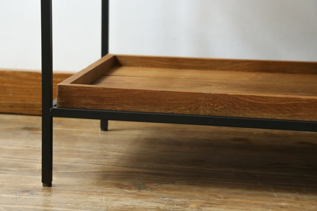 中古　美品　IDEE(イデー)　JATI TUA SHELF(ジャティ  トゥア シェルフ)　Mサイズ　オシャレデザインの空間に心地よく馴染むシェルフ　定価約12万円　(R-083157)