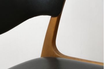 和製ビンテージ　九州　高級日田家具　アサヒ木工(アサヒファニチャー)　ビーチ材　合皮　北欧デザインがおしゃれ!!座り心地と美しさを兼ね備えたアームレスチェア(ダイニングチェア、イス、椅子、ヴィンテージ)(R-083158)
