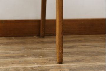 和製ビンテージ　九州　高級日田家具　アサヒ木工(アサヒファニチャー)　ビーチ材　合皮　北欧デザインがおしゃれ!!座り心地と美しさを兼ね備えたアームレスチェア(ダイニングチェア、イス、椅子、ヴィンテージ)(R-083158)