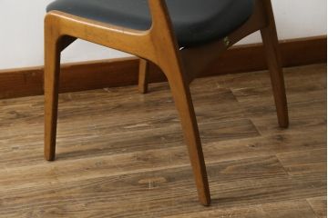 和製ビンテージ　九州　高級日田家具　アサヒ木工(アサヒファニチャー)　ビーチ材　合皮　北欧デザインがおしゃれ!!座り心地と美しさを兼ね備えたアームレスチェア(ダイニングチェア、イス、椅子、ヴィンテージ)(R-083158)