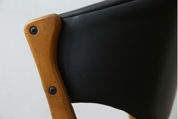 和製ビンテージ　九州　高級日田家具　アサヒ木工(アサヒファニチャー)　ビーチ材　合皮　北欧デザインがおしゃれ!!座り心地と美しさを兼ね備えたアームレスチェア(ダイニングチェア、イス、椅子、ヴィンテージ)(R-083158)