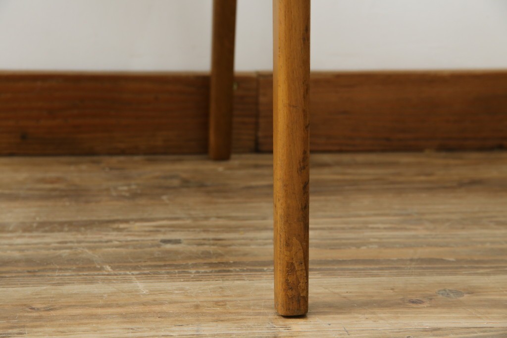 和製ビンテージ　九州　高級日田家具　アサヒ木工(アサヒファニチャー)　ビーチ材　合皮　北欧デザインがおしゃれ!!座り心地と美しさを兼ね備えたアームレスチェア(ダイニングチェア、イス、椅子、ヴィンテージ)(R-083158)