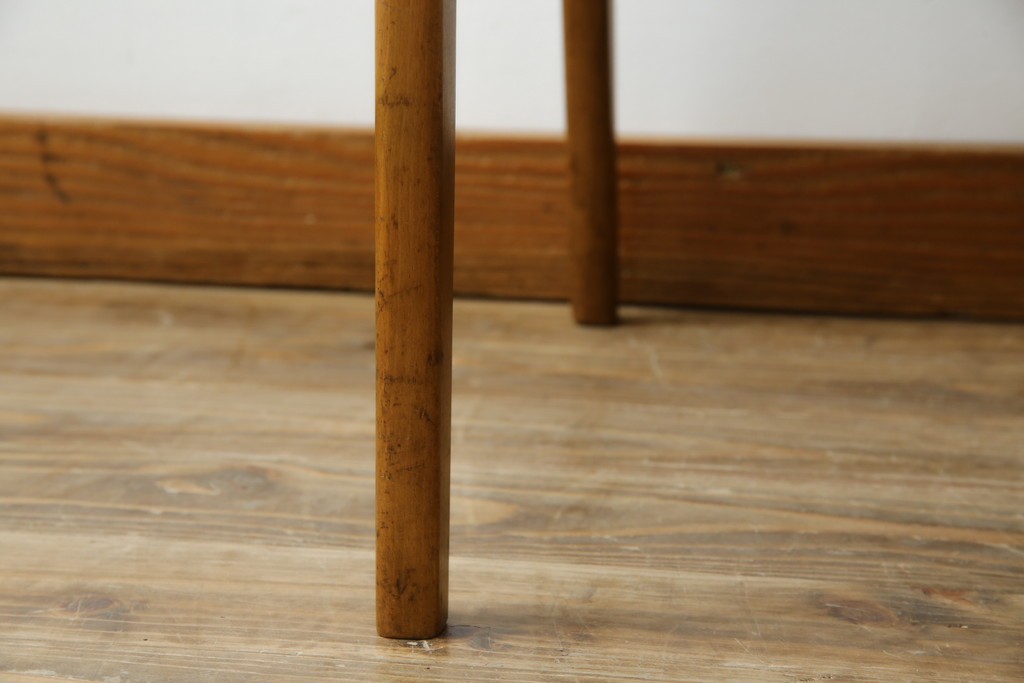 和製ビンテージ　九州　高級日田家具　アサヒ木工(アサヒファニチャー)　ビーチ材　合皮　北欧デザインがおしゃれ!!座り心地と美しさを兼ね備えたアームレスチェア(ダイニングチェア、イス、椅子、ヴィンテージ)(R-083158)