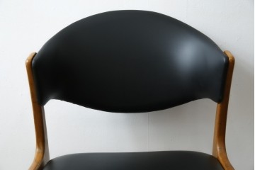 和製ビンテージ　九州　高級日田家具　アサヒ木工(アサヒファニチャー)　ビーチ材　合皮　北欧デザインがおしゃれ!!座り心地と美しさを兼ね備えたアームレスチェア(ダイニングチェア、イス、椅子、ヴィンテージ)(R-083158)