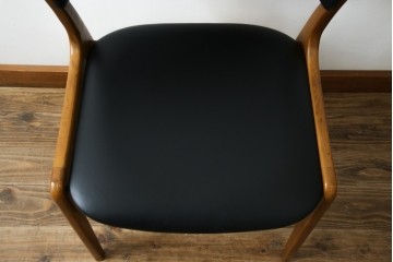 和製ビンテージ　九州　高級日田家具　アサヒ木工(アサヒファニチャー)　ビーチ材　合皮　北欧デザインがおしゃれ!!座り心地と美しさを兼ね備えたアームレスチェア(ダイニングチェア、イス、椅子、ヴィンテージ)(R-083158)