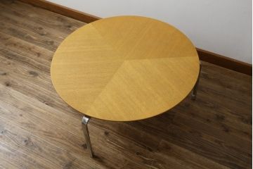 中古　超美品!!　IDEE(イデー)　長大作デザイン　YABANE LOW TABLE ROUND(矢羽ローテーブル/円)　矢羽　杢目の接ぎを活かしたデザインが印象的なローテーブル(ラウンドテーブル、丸テーブル、リビングテーブル、センターテーブル)(定価約30万円)(R-083159)