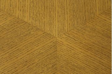 中古　超美品!!　IDEE(イデー)　長大作デザイン　YABANE LOW TABLE ROUND(矢羽ローテーブル/円)　矢羽　杢目の接ぎを活かしたデザインが印象的なローテーブル(ラウンドテーブル、丸テーブル、リビングテーブル、センターテーブル)(定価約30万円)(R-083159)