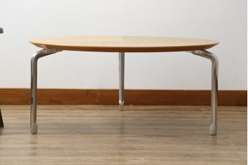 中古　超美品!!　IDEE(イデー)　長大作デザイン　YABANE LOW TABLE ROUND(矢羽ローテーブル/円)　矢羽　杢目の接ぎを活かしたデザインが印象的なローテーブル(ラウンドテーブル、丸テーブル、リビングテーブル、センターテーブル)(定価約30万円)(R-083159)