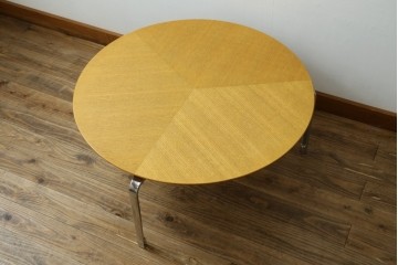 中古　超美品!!　IDEE(イデー)　長大作デザイン　YABANE LOW TABLE ROUND(矢羽ローテーブル/円)　矢羽　杢目の接ぎを活かしたデザインが印象的なローテーブル　定価約30万円　(R-083159)