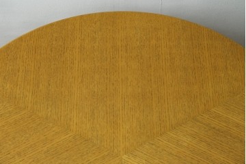 中古　超美品!!　IDEE(イデー)　長大作デザイン　YABANE LOW TABLE ROUND(矢羽ローテーブル/円)　矢羽　杢目の接ぎを活かしたデザインが印象的なローテーブル　定価約30万円　(R-083159)