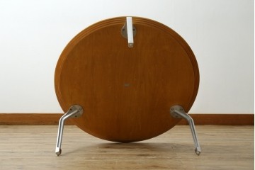 中古　超美品!!　IDEE(イデー)　長大作デザイン　YABANE LOW TABLE ROUND(矢羽ローテーブル/円)　矢羽　杢目の接ぎを活かしたデザインが印象的なローテーブル　定価約30万円　(R-083159)