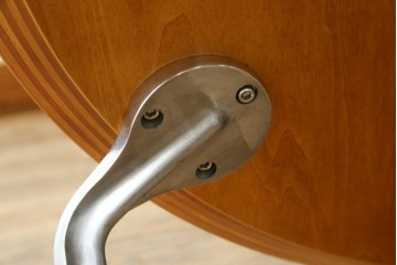 中古　超美品!!　IDEE(イデー)　長大作デザイン　YABANE LOW TABLE ROUND(矢羽ローテーブル/円)　矢羽　杢目の接ぎを活かしたデザインが印象的なローテーブル　定価約30万円　(R-083159)