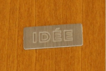 中古　超美品!!　IDEE(イデー)　長大作デザイン　YABANE LOW TABLE ROUND(矢羽ローテーブル/円)　矢羽　杢目の接ぎを活かしたデザインが印象的なローテーブル　定価約30万円　(R-083159)