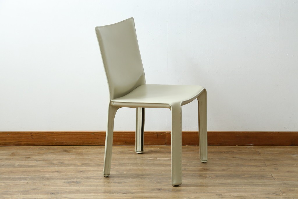 中古　美品　Cassina(カッシーナ)　412　CAB(キャブ)　MARIO BELLINI(マリオベリーニ)　アイボリー　シンプルモダンな空間づくりに活躍するアームレスチェア　定価約23万円　(R-083161)
