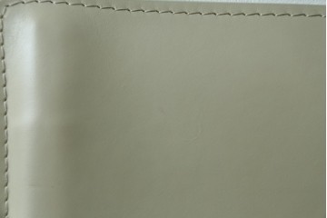 中古　美品　Cassina(カッシーナ)　412　CAB(キャブ)　MARIO BELLINI(マリオベリーニ)　アイボリー　シンプルモダンな空間づくりに活躍するアームレスチェア　定価約23万円　(R-083161)
