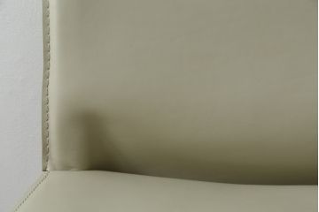 中古　美品　Cassina(カッシーナ)　412　CAB(キャブ)　MARIO BELLINI(マリオベリーニ)　アイボリー　シンプルモダンな空間づくりに活躍するアームレスチェア(ダイニングチェア、椅子、イス)(定価約23万円)(R-083161)
