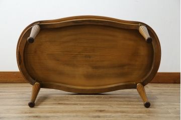 中古　美品　Medea(メデア)　優雅な曲線美と彫刻脚のエレガントなローテーブル(センターテーブル、サイドテーブル、リビングテーブル)(R-083162)
