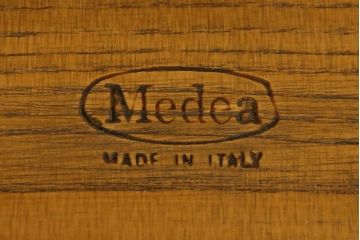 中古　美品　Medea(メデア)　優雅な曲線美と彫刻脚のエレガントなローテーブル(センターテーブル、サイドテーブル、リビングテーブル)(R-083162)