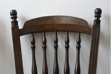 中古　松本民芸家具　クラシカルなダイニングづくりにぴったりの安川式スピンドルチェア4脚セット(板座チェア、ダイニングチェア、椅子、イス、バラ売り可能)(R-083164)