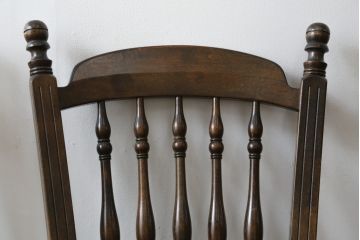 中古　松本民芸家具　クラシカルなダイニングづくりにぴったりの安川式スピンドルチェア4脚セット(板座チェア、ダイニングチェア、椅子、イス、バラ売り可能)(R-083164)