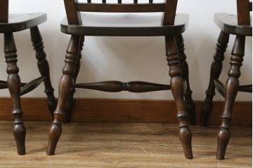 中古　松本民芸家具　クラシカルなダイニングづくりにぴったりの安川式スピンドルチェア4脚セット(板座チェア、ダイニングチェア、椅子、イス、バラ売り可能)(R-083164)