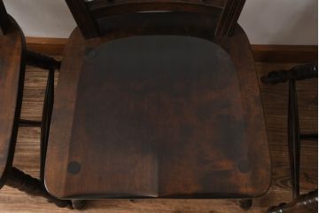 中古　松本民芸家具　クラシカルなダイニングづくりにぴったりの安川式スピンドルチェア4脚セット(板座チェア、ダイニングチェア、椅子、イス、バラ売り可能)(R-083164)