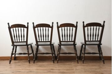 中古　松本民芸家具　クラシカルなダイニングづくりにぴったりの安川式スピンドルチェア4脚セット(板座チェア、ダイニングチェア、椅子、イス、バラ売り可能)(R-083164)