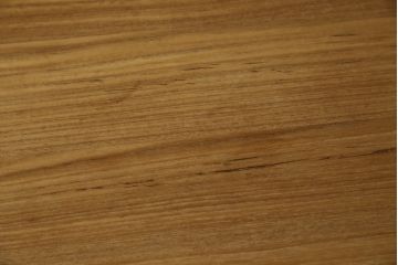 中古　ベルギー　ETHNICRAFT(エスニクラフト)　モダンシャープデザイン　チーク無垢材　伸縮式　温もりのある風合いがナチュラルインテリアにおすすめのダイニングテーブル(エクステンションテーブル、4人掛け、6人掛け)(定価約46万円)(R-083166)