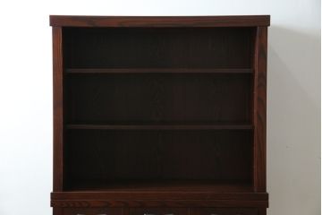 中古　美品　三越百貨店　三方栗材　上質な和の空間を演出する格子引き戸の水屋箪笥サイドボード(サイドキャビネット、収納棚、戸棚)(R-083168)