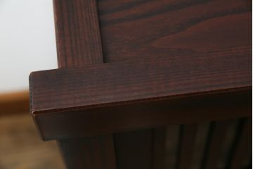 中古　美品　三越百貨店　三方栗材　上質な和の空間を演出する格子引き戸の水屋箪笥サイドボード(サイドキャビネット、収納棚、戸棚)(R-083168)