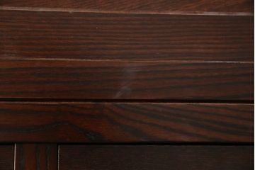 中古　美品　三越百貨店　三方栗材　上質な和の空間を演出する格子引き戸の水屋箪笥サイドボード(サイドキャビネット、収納棚、戸棚)(R-083168)