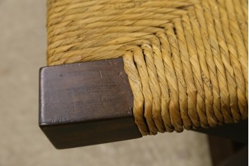 中古　美品　松本民芸家具　ラッシ座面(い草)　和モダンな空間づくりにぴったりな#222鞍型スツール2脚セット　(R-083170)