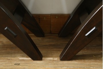 中古　美品　松本民芸家具　ラッシ座面(い草)　和モダンな空間づくりにぴったりな#222鞍型スツール2脚セット　(R-083170)