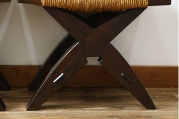 中古　美品　松本民芸家具　ラッシ座面(い草)　和モダンな空間づくりにぴったりな#222鞍型スツール2脚セット(椅子、チェア、イス、バラ売り可能)(R-083170)