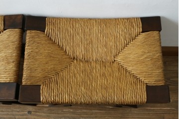 中古　美品　松本民芸家具　ラッシ座面(い草)　和モダンな空間づくりにぴったりな#222鞍型スツール2脚セット　(R-083171)